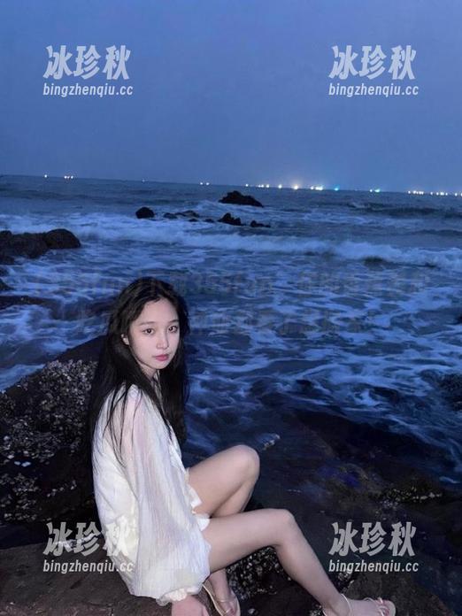 355fun 下载355fun,你的香蕉舞和吃瓜瞬间,神仙都看了想搬家!