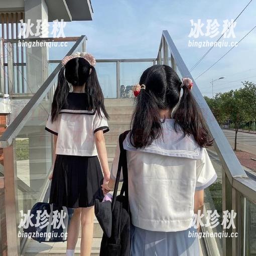 被“51吃瓜”的链接吸引到了12页，才发现我也是个无聊食客。