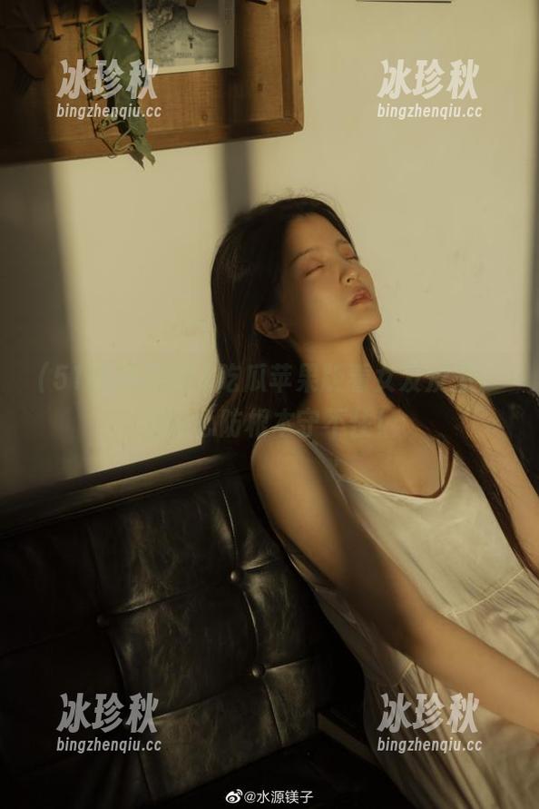 51吃瓜 从51吃瓜苹果版看女友反差,我的心防根本守不住!
