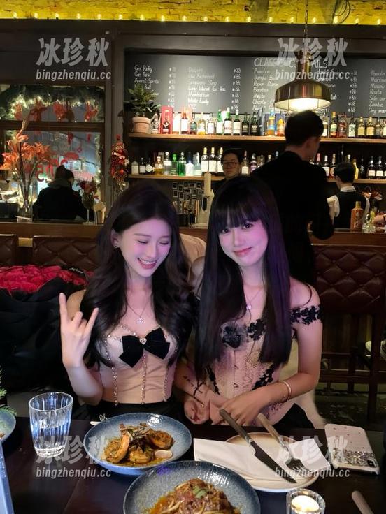 51在线吃瓜 感觉51在线吃瓜的链接就像是在追光,穿梭在各种八卦之间,我仿佛成了传说中的攀登者。