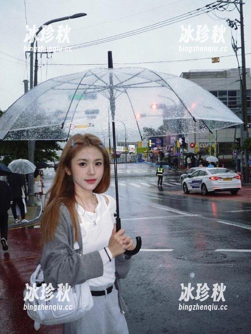 91吃瓜 今天的瓜简直让人唏嘘,快下载“91吃瓜”记录你的吃瓜历程!
