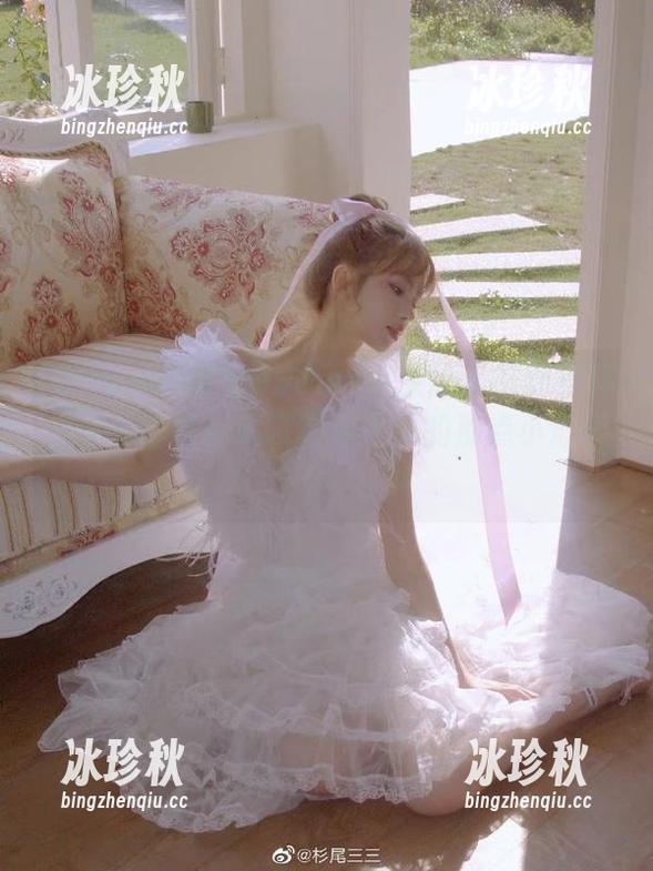 998.su 听说998.su苹果版又有新花样,今天邀请你来聊聊你吃瓜的那点小心理!