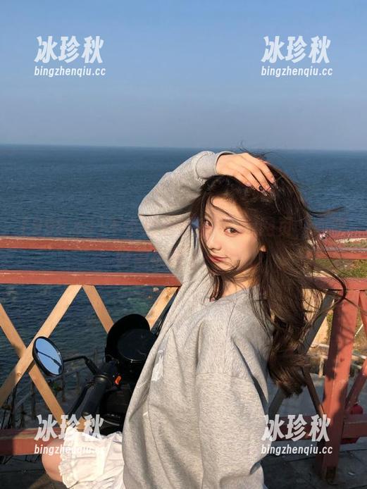998.su 不小心划到998.su网页,心脏好像被捏了一把...
