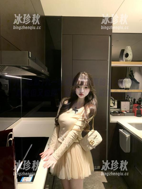 九一吃瓜 九一吃瓜的资源真的让人有种“想吃但又怕撑”的矛盾感,咱的心情复杂得很!