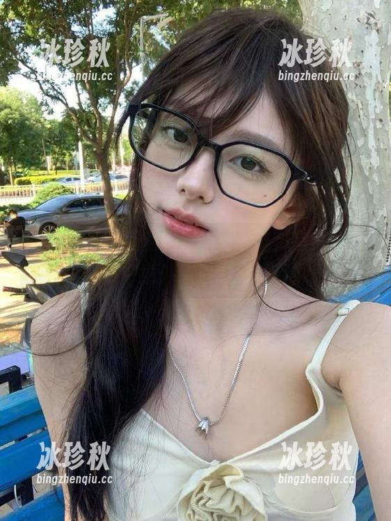 五一吃瓜 豆瓣送我来五一吃瓜官网,免费瓜中意外邂逅情感投资!