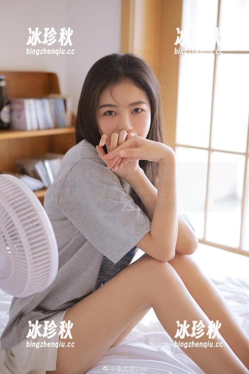 免费吃瓜网 免费吃瓜网的链接,我就像个饿狼,沉迷其中无法自拔。