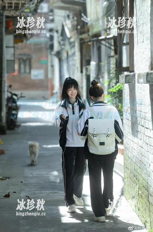 网曝吃瓜 在网曝吃瓜官网,每个瓜都有故事,你心里那个瓜是不是也变得热乎乎?