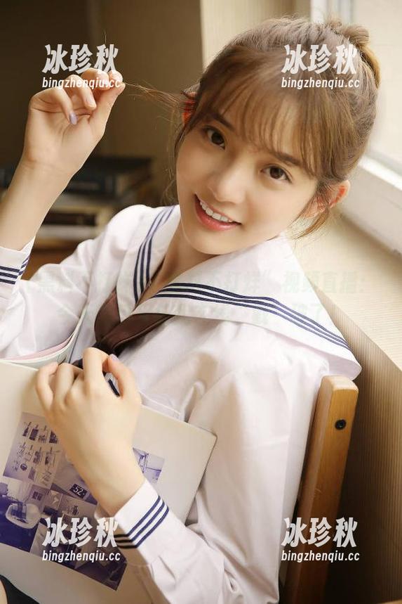 “黑料不打烊”视频直播：今天的瓜又被我在线“戳”破了！