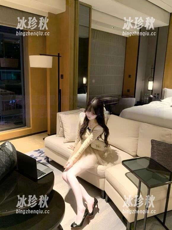 每次登录黑料正能量zzzttt，就像走进一本“反转人生”的小说，欢喜又无奈
