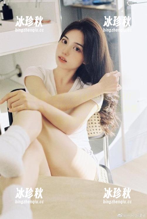有了“黑料正能量zzzttt”传送门，永不迷路的我也心痒痒，八卦继续发酵吧！